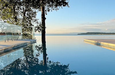 Category: Elevated Pool and/or Spa Structure | By CA Pools, North Saanich, British Columbia