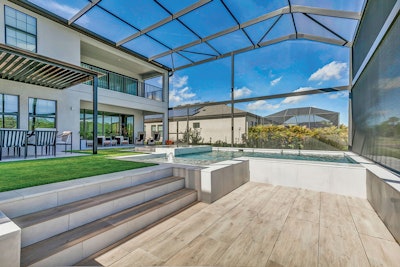 Category: Geometric | By Larsen’s Pool & Spa, Tampa, Fla.