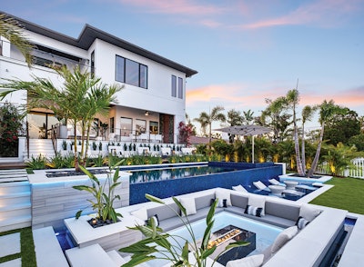 Category: Geometric | By Ryan Hughes Design, Tampa, Fla.