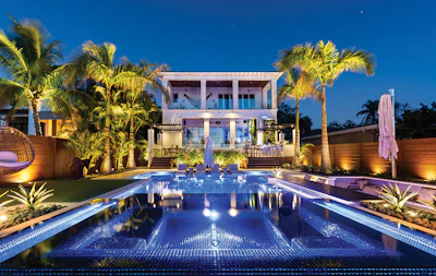 Category: Spas BUILT in Conjunction with Swimming Pools | By Ryan Hughes Design, Tampa, Fla.
