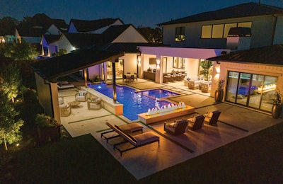 Category: Geometric | By Claffey Pools, Southlake, Texas