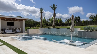 Category: VANISHING EDGE | By Cody Pools, Round Rock, Texas