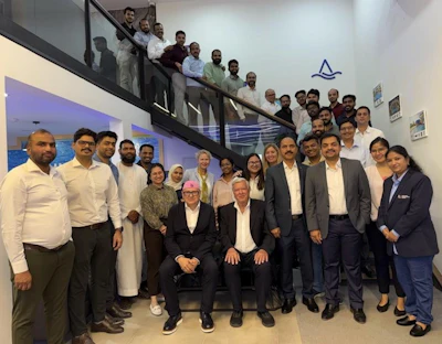 Andreas Weissenbacher, CEO of BWT Group, and Robert Tullberg, chairman and owner of ATECPOOL, together with the team.