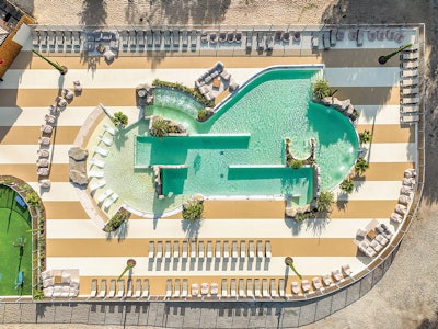 Category: Commercial Pools | By Diffazur Piscines, Saint-Laurent-Du-Var, Alpes-Maritimes