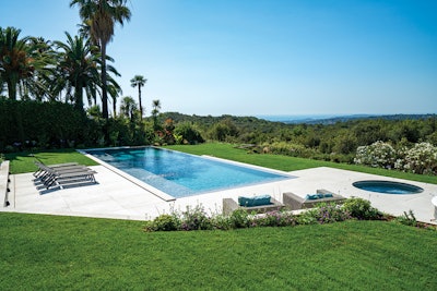 Category: Pool Renovations | By Diffazur Piscines, Saint-Laurent-Du-Var, Alpes-Maritimes