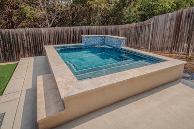 Category: Small Backyard Installations (less than 1500 sq. ft.) | By Minipools, Bulverde, Texas