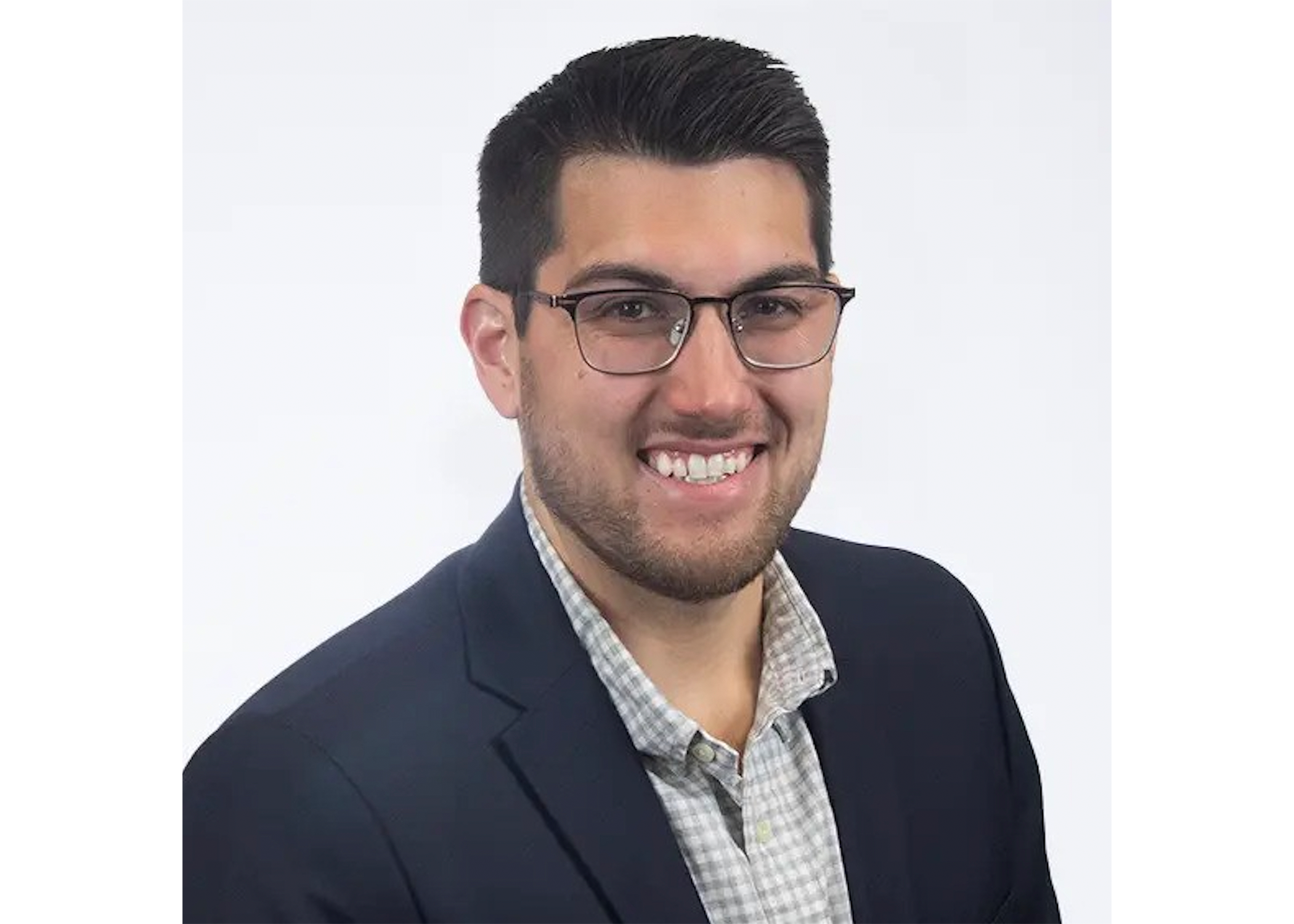 Landmark Aquatic Reed Gonzalez Headshot